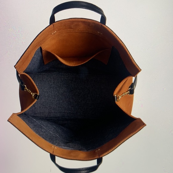 Clare . V Simple Leather Tote
CLARE V. - Picture 13 of 14